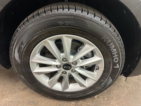 Used 2019 Kia Sorento AWD image 29