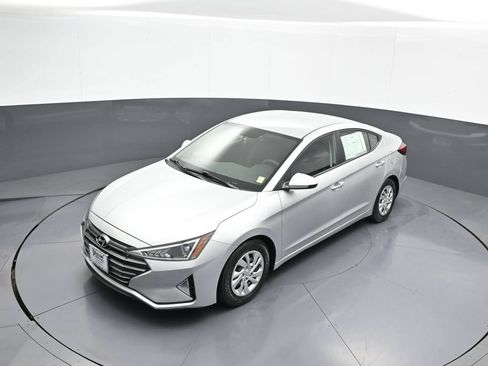 Used 2019 Hyundai Elantra SE w/ Cargo Package FWD image 33