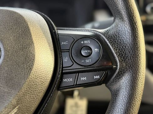 Used 2021 Toyota Corolla L FWD image 24