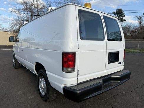 Used 2014 Ford E-250 and Econoline 250 w/ Power Group image 11