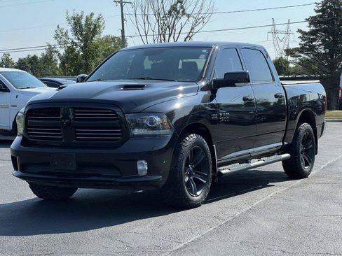 Used 2017 RAM 1500 Sport w/ Black Ram 1500 Sport Group AWD/4WD image 2