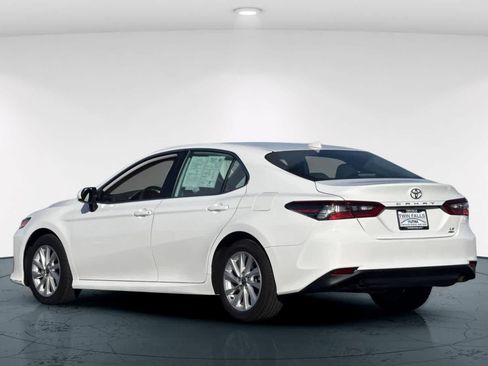 Used 2024 Toyota Camry LE image 8