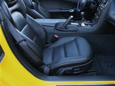 Used 2012 Chevrolet Corvette Coupe RWD image 21