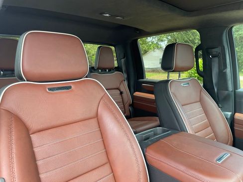 Used 2025 GMC Sierra 2500 Denali Ultimate AWD/4WD image 34