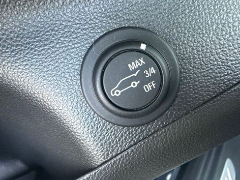 Used 2020 Buick Envision Essence w/ Experience Buick Package FWD image 15