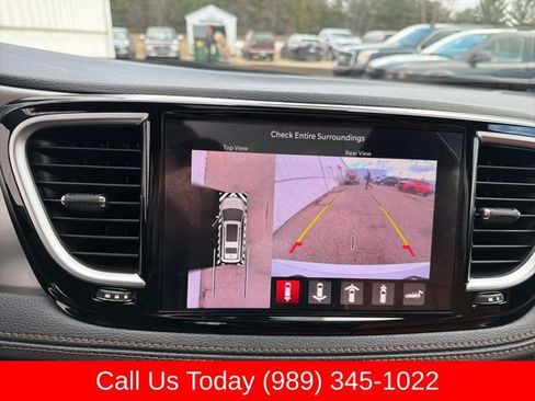 New 2026 Chrysler Pacifica Pinnacle image 16