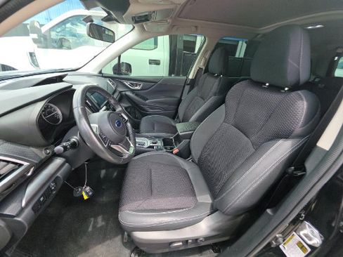 Used 2023 Subaru Forester Premium AWD/4WD image 4
