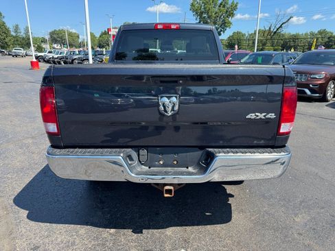 Used 2018 RAM 1500 ST w/ SXT Appearance Group AWD/4WD image 4