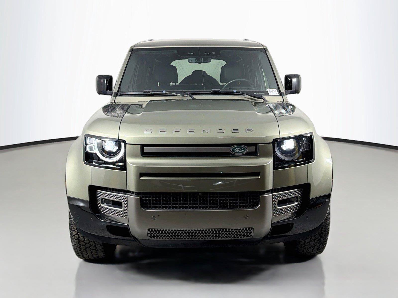 Used 2021 Land Rover Defender 110 X-Dynamic HSE AWD/4WD image 2