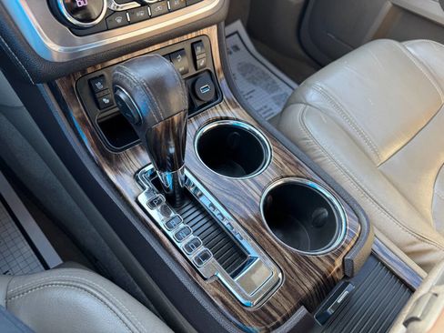 Used 2015 GMC Acadia Denali image 50