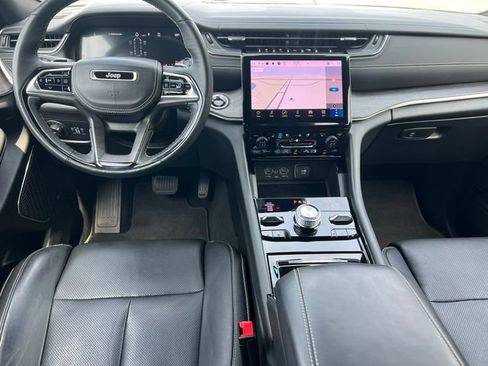 Used 2024 Jeep Grand Cherokee L Overland w/ Advanced Protech Group III AWD/4WD image 3