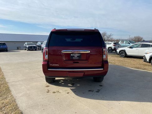 Used 2016 GMC Yukon Denali w/ Open Road Package image 5