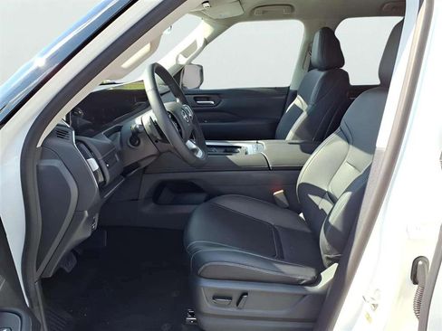 New 2026 Nissan Armada SV image 12