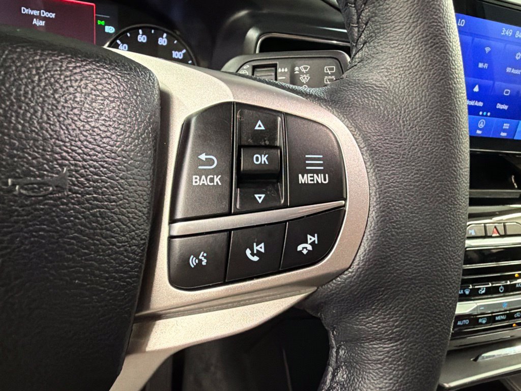 Used 2024 Ford Explorer Limited AWD/4WD image 19