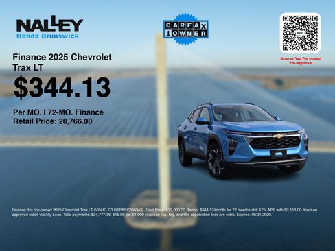 Used 2025 Chevrolet Trax LT FWD image 3