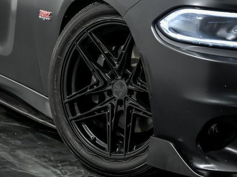 Used 2021 Dodge Charger Scat Pack image 3