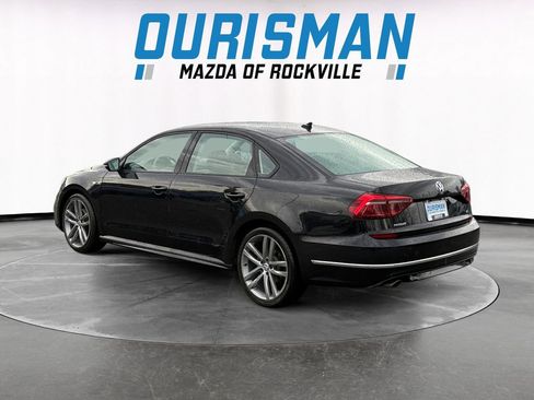 Used 2018 Volkswagen Passat 2.0T R-Line image 4