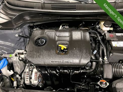 Used 2025 Kia Soul LX w/ LX Technology Package FWD image 39