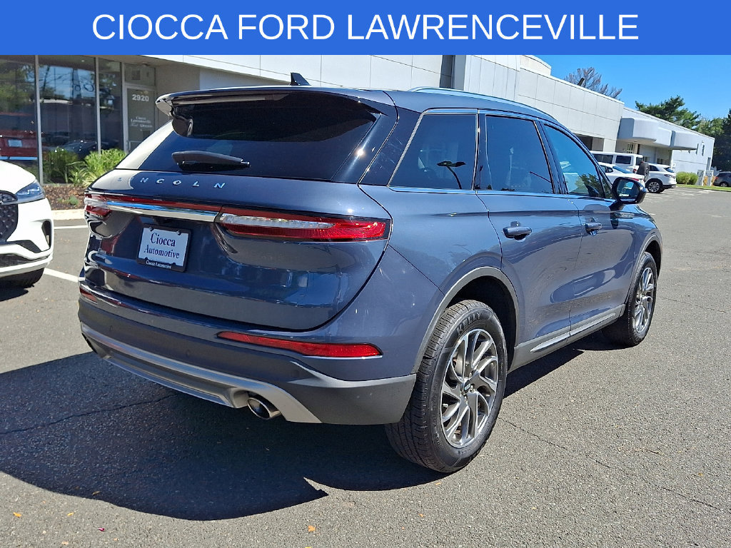 Used 2022 Lincoln Corsair AWD w/ Equipment Group 101A image 9
