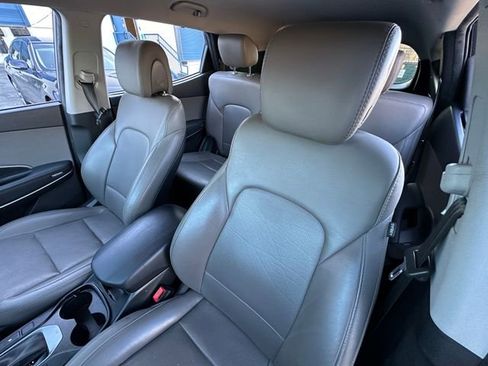 Used 2017 Hyundai Santa Fe Sport image 10