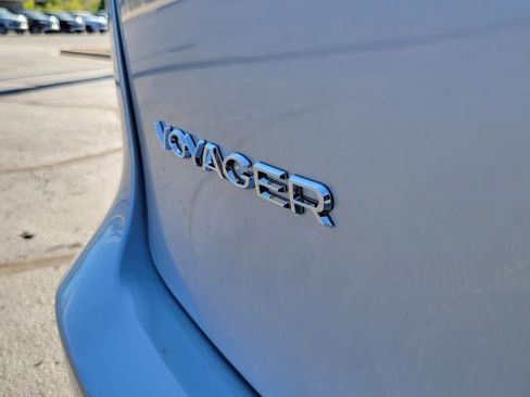 Used 2023 Chrysler Voyager LX FWD image 25