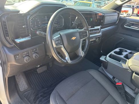 Used 2025 Chevrolet Silverado 1500 LT image 25