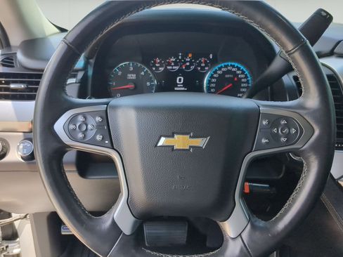 Used 2017 Chevrolet Tahoe LT w/ Luxury Package AWD/4WD image 12