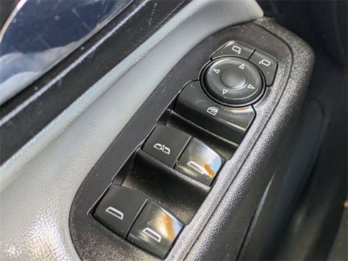 Used 2020 Chevrolet Equinox LT image 27