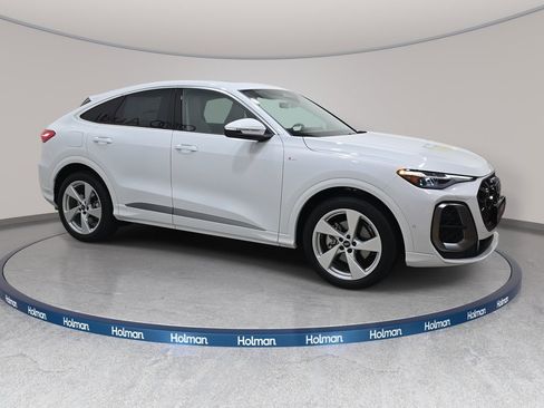 New 2025 Audi Q5 Prestige image 4