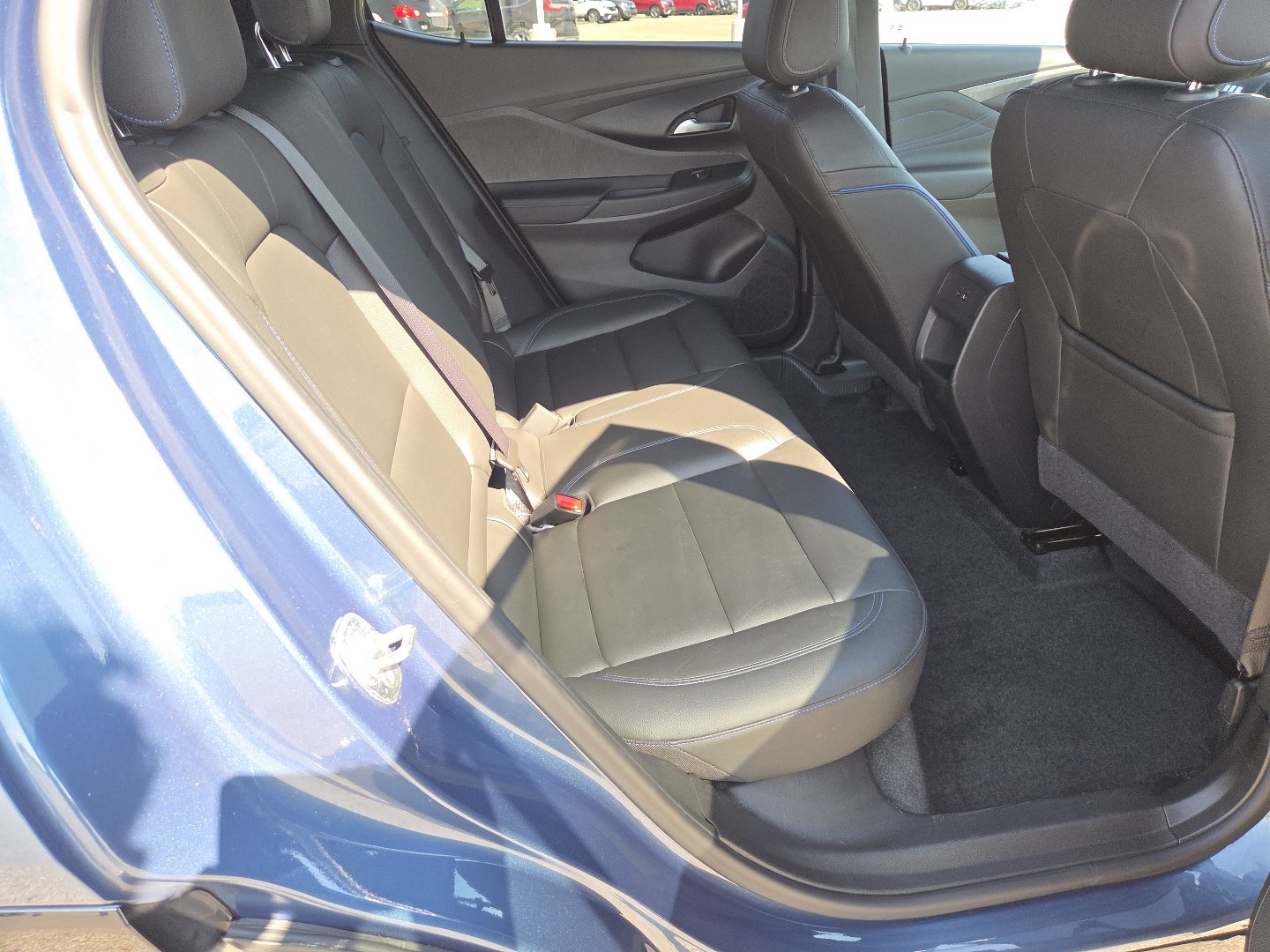 Used 2024 Buick Envista Sport Touring w/ Convenience I Package FWD image 22