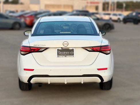 Certified 2025 Nissan Sentra SV FWD image 7