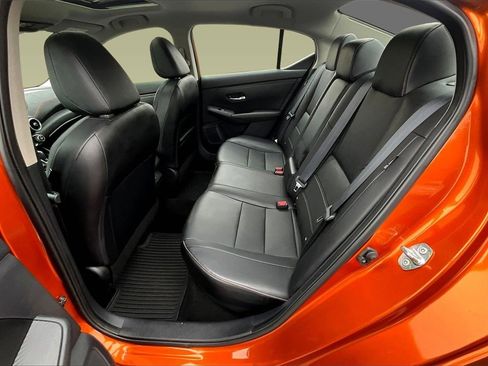 Used 2023 Nissan Sentra SR w/ SR Premium Package image 15