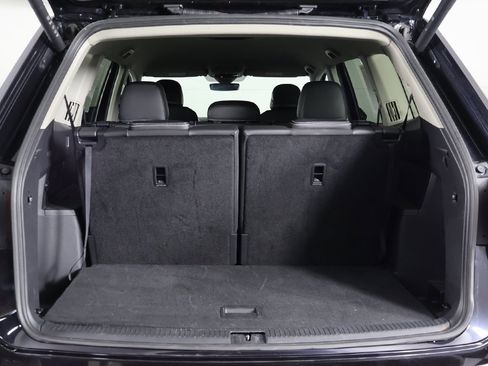 Used 2025 Volkswagen Atlas SE image 20