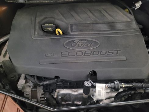 Used 2017 Ford Escape SE w/ SE Cold Weather Package FWD image 30