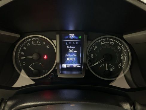 Used 2023 Toyota Tacoma SR5 image 21