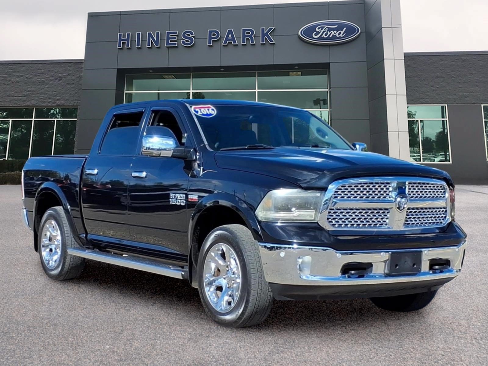 Used 2016 RAM 1500 Laramie w/ Convenience Group AWD/4WD image 1