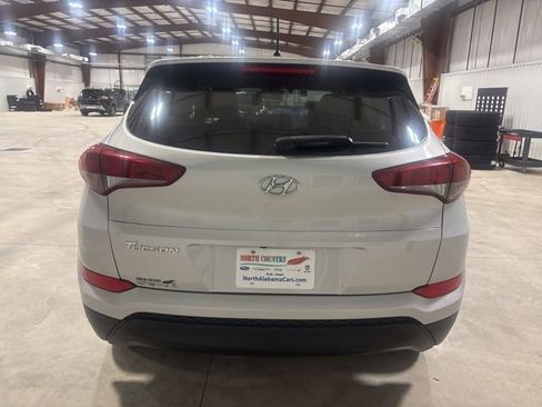 Used 2018 Hyundai Tucson SE image 7