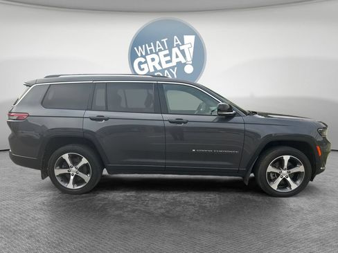 Certified 2023 Jeep Grand Cherokee L Limited w/ Trailer Tow Group (B) AWD/4WD image 2