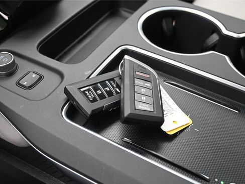 Certified 2026 Acura MDX FWD w/ Technology Package image 6