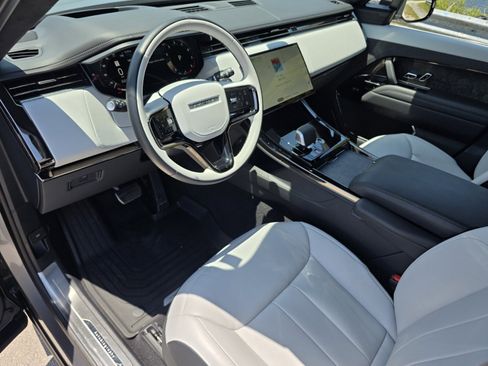 Used 2025 Land Rover Range Rover Sport Autobiography AWD/4WD image 11