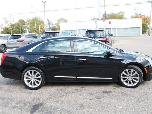 Used 2017 Cadillac XTS Luxury image 6