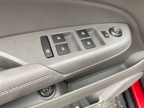 Used 2010 Cadillac SRX Luxury FWD image 17