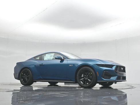 New 2026 Ford Mustang GT RWD image 3