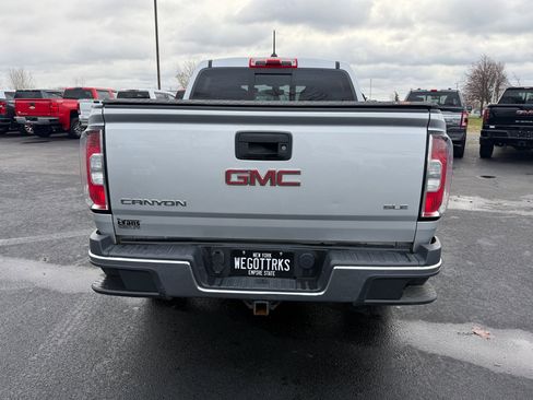 Used 2017 GMC Canyon SLE w/ SLE Convenience Package image 6