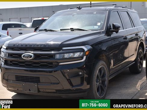 Used 2023 Ford Expedition Limited RWD image 1