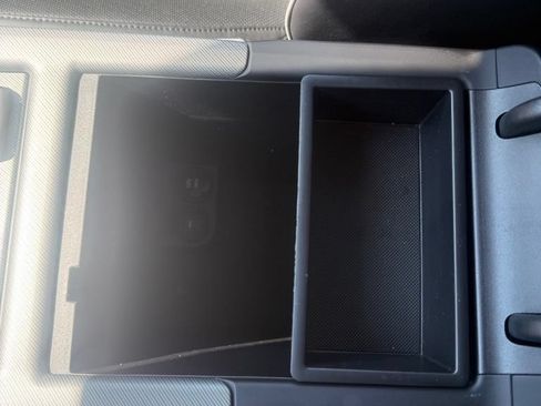 Used 2025 Hyundai Palisade SEL FWD image 23