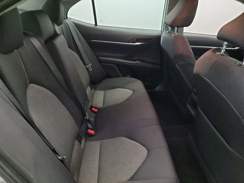 Used 2019 Toyota Camry LE FWD image 19