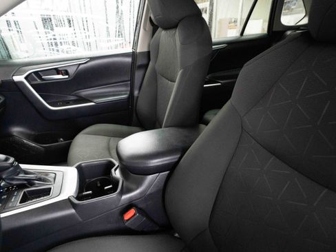 Used 2023 Toyota RAV4 XLE image 10