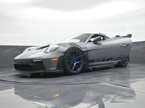 Certified 2025 Porsche 911 GT3 RS RWD image 25