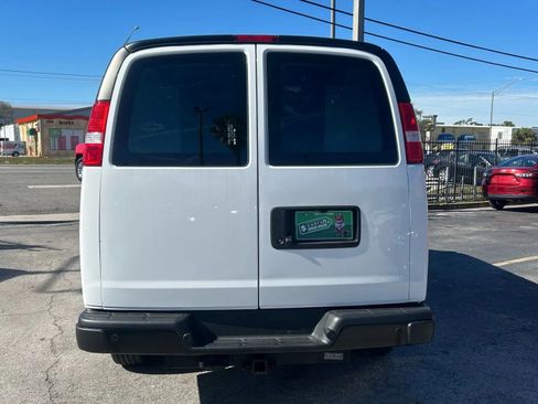 Used 2024 Chevrolet Express 3500 Extended w/ Driver Convenience Package image 6